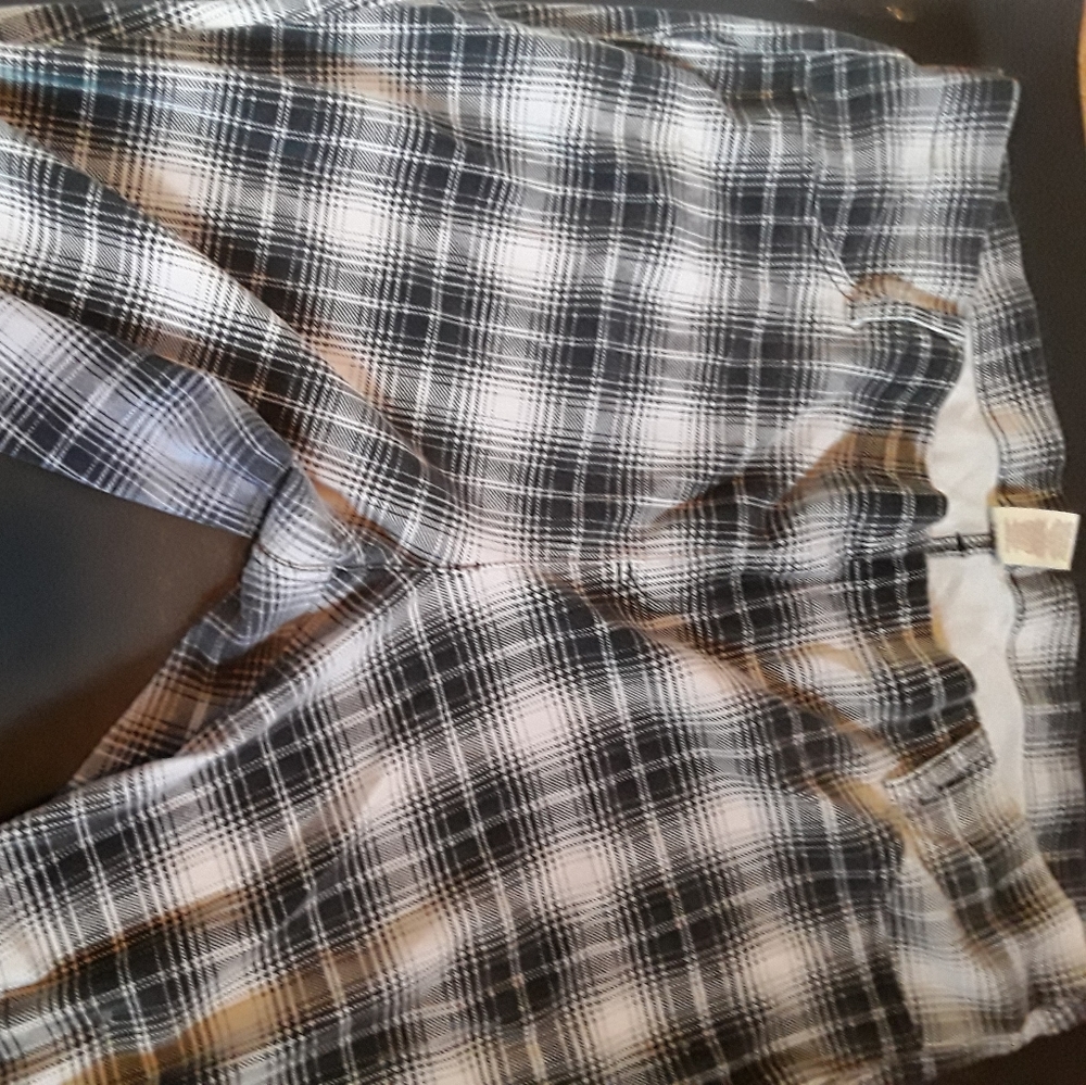 Plaid black and white stretchy pants